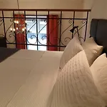 Old Aparthotel 2*