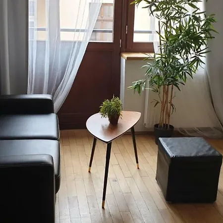 شقة فندقية Old 2*